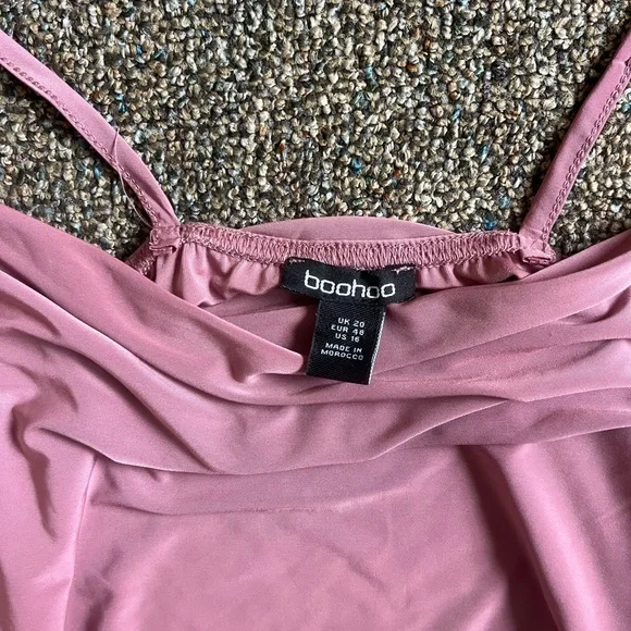 Boohoo Two Piece Pink Dress Set - Picture 4 of 4